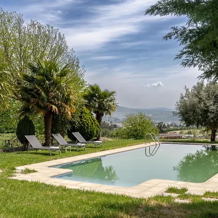 Dom wakacyjny Hostwise - Country W/ Pool, Court & Views