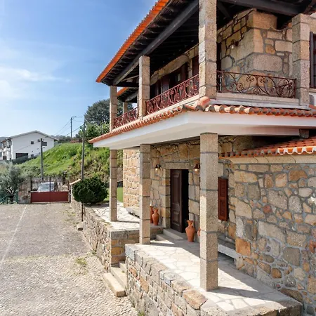 Hostwise - Country W/ Pool, Court & Views Holiday home Paredes (Porto)
