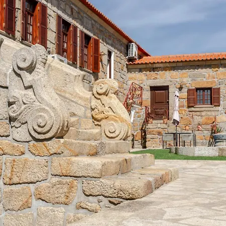 Dom wakacyjny Hostwise - Country W/ Pool, Court & Views Paredes (Porto)