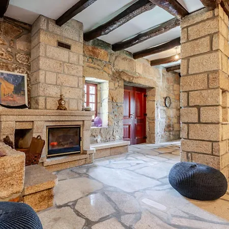 Σπίτι διακοπών Hostwise - Country W/ Pool, Court & Views *