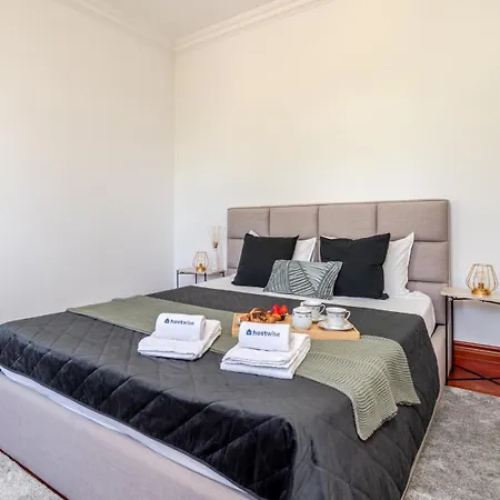 Hostwise - Country W/ Pool, Court & Views Dom wakacyjny Paredes (Porto)