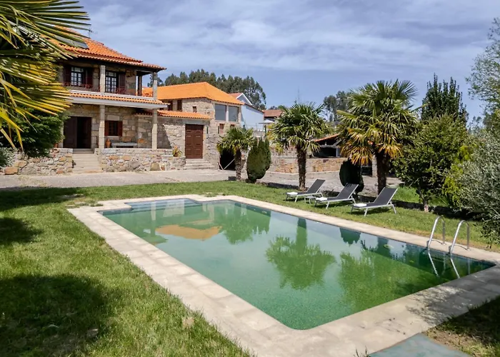 Hostwise - Country W/ Pool, Court & Views Hébergement de vacances Paredes (Porto)