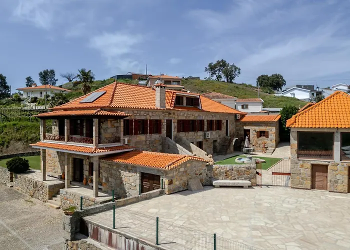 Hostwise - Country W/ Pool, Court & Views *