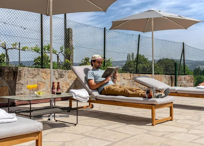 Hostwise - Country W/ Pool, Court & Views Hébergement de vacances Paredes (Porto)