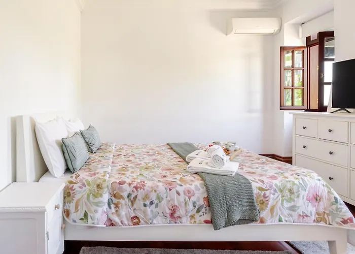 Hébergement de vacances Hostwise - Country W/ Pool, Court & Views Paredes (Porto)