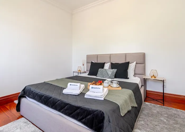 Hostwise - Country W/ Pool, Court & Views Hébergement de vacances Paredes (Porto)